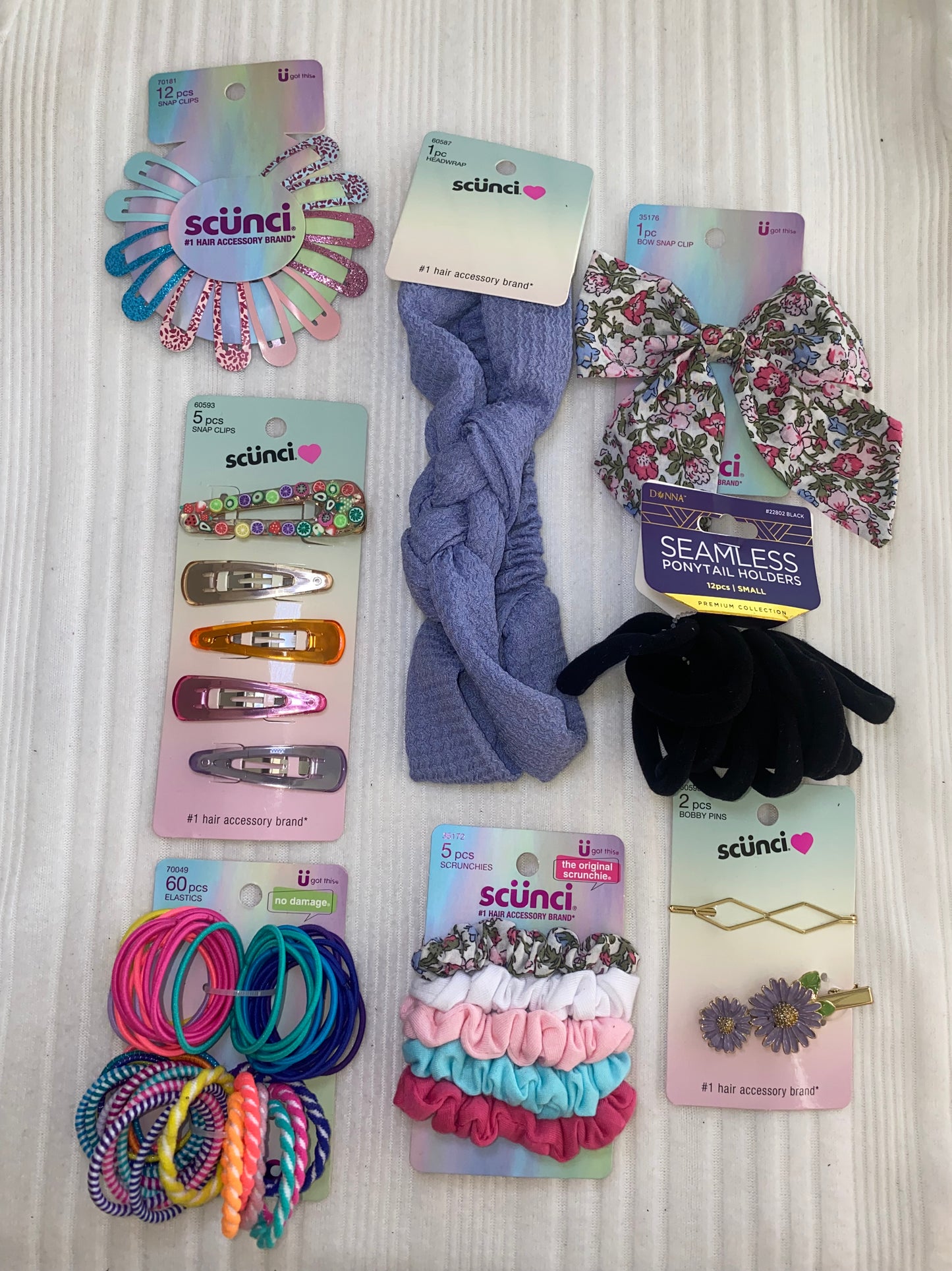 NEW Scunci Assorted Hair Accessories